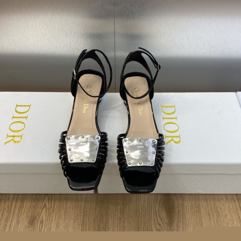 ch**an D*or slippers